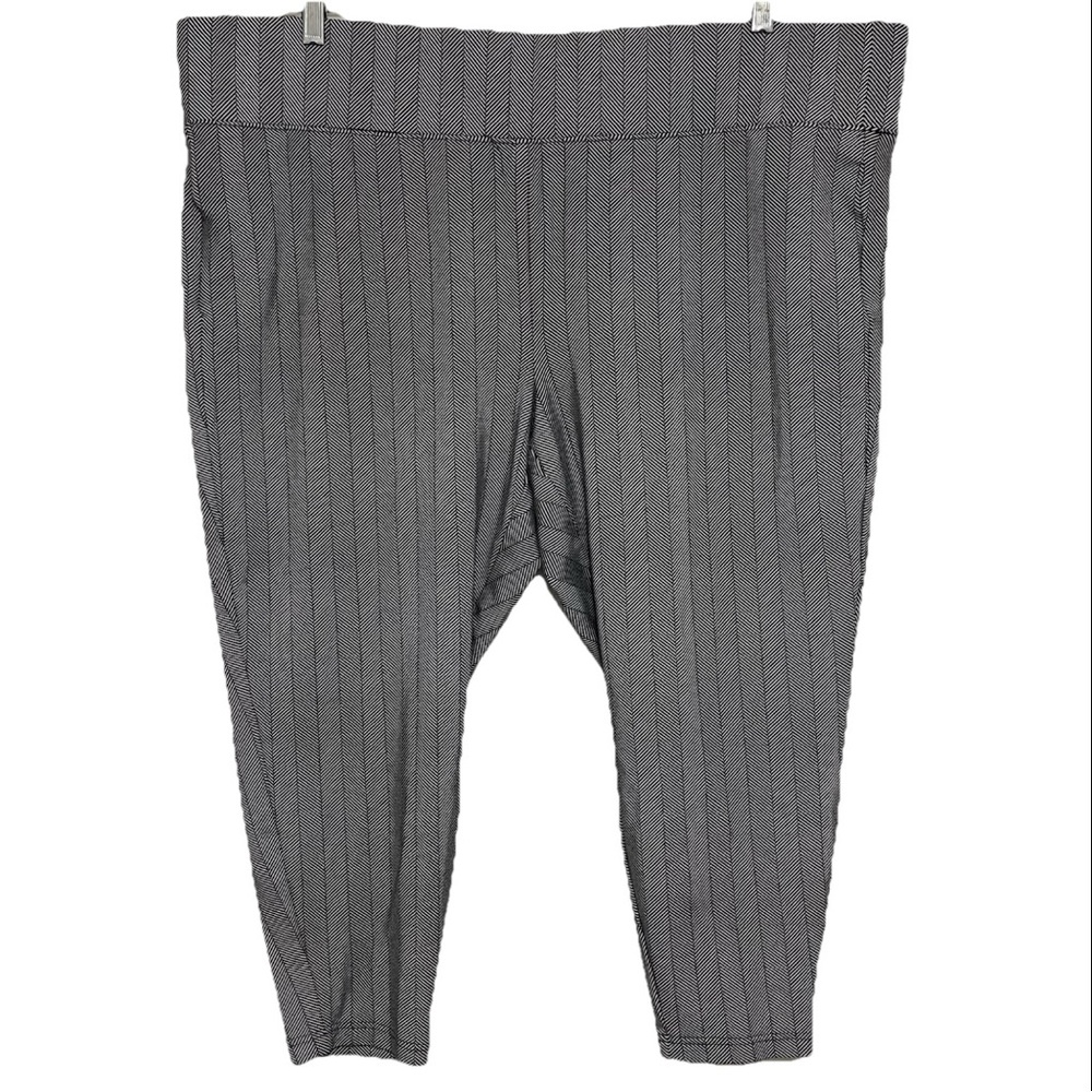 Torrid Herringbone Print Ankle Pants Size 4 (26)